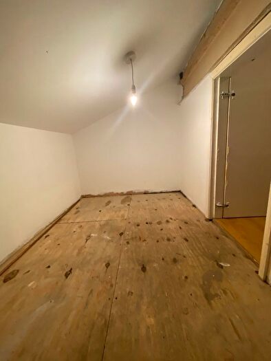 Studio To Rent In Farnley Road, London, SE25