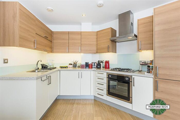 2 Bedroom Flat To Rent In Thomas Jacomb Place, London, E17