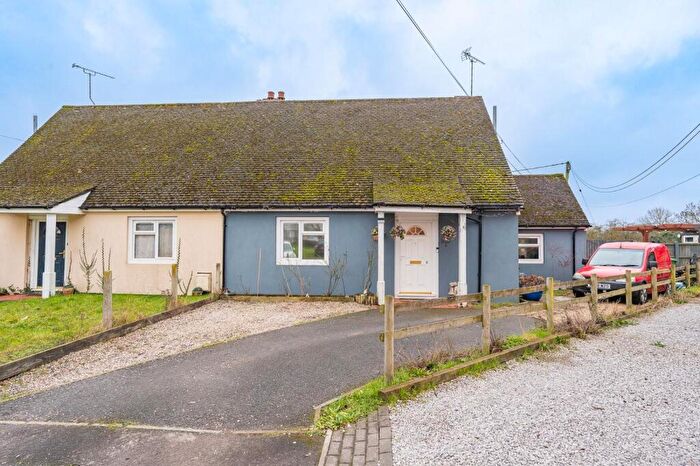 3 Bedroom Semi-Detached House For Sale In Mill Court, Little Canfield, Dunmow, CM6