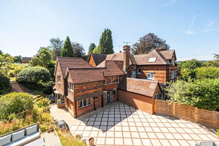 3 Bedroom Semi-Detached House For Sale In Courts Mount Road, Haslemere, GU27