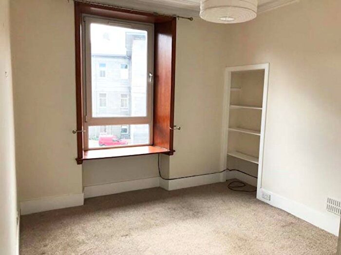 1 Bedroom Flat To Rent In Esslemont Avenue, Aberdeen, AB25