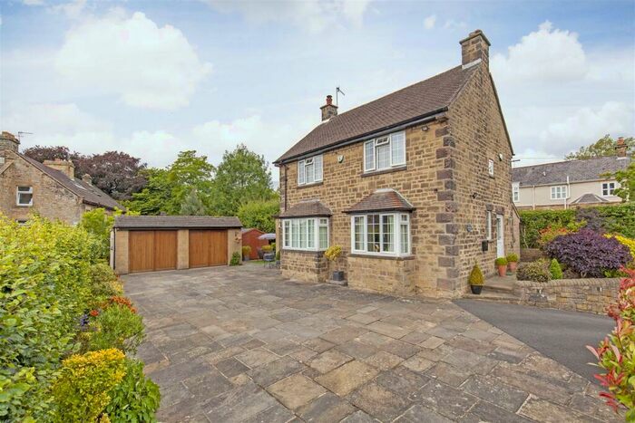3 Bedroom Detached House For Sale In Eaton Hill, Baslow, Bakewell, DE45