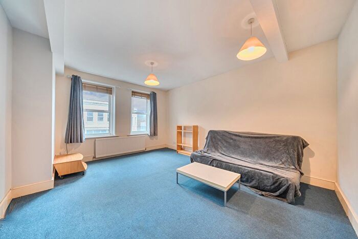 1 Bedroom Flat For Sale In Trafalgar Road, Greenwich, SE10