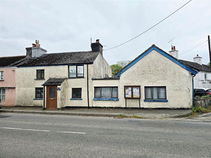 3 Bedroom Property For Sale In Lewdown, Okehampton, EX20