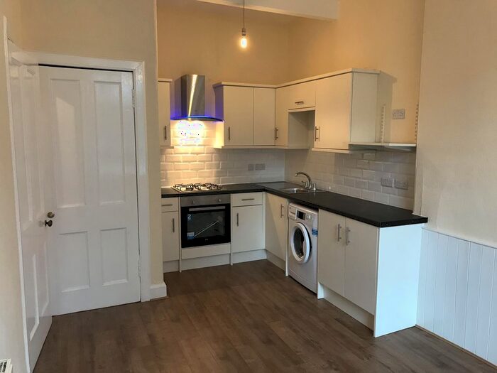 2 Bedroom Flat To Rent In Livingstone Place, Edinburgh, EH9