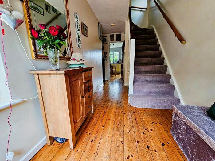 4 Bedroom Detached House For Sale In Temple Road, Oxford, OX4