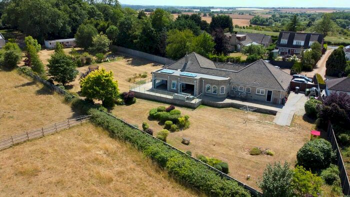 4 Bedroom Bungalow For Sale In Elton Road, Stibbington, PE8