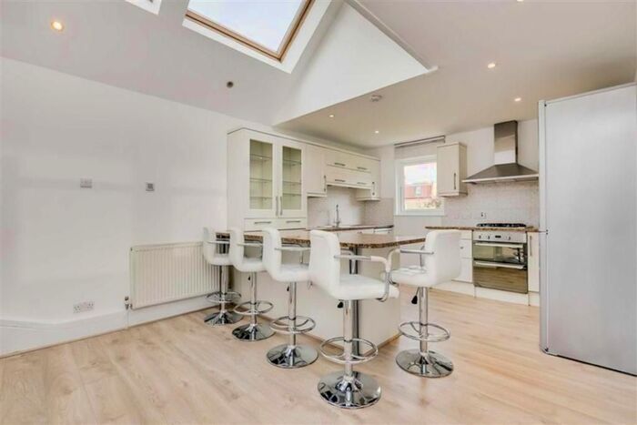 3 Bedroom Semi-Detached House To Rent In Worple Road, Wimbledon, SW19
