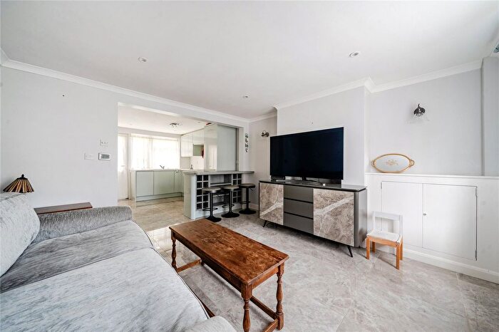 1 Bedroom End Of Terrace House To Rent In London Road, Sevenoaks, Kent, TN13