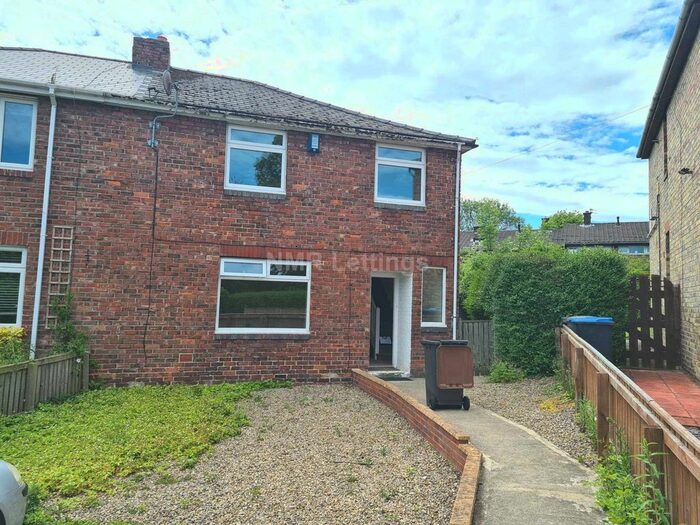 3 Bedroom Semi-Detached House To Rent In The Moorlands, Gilesgate, DH1