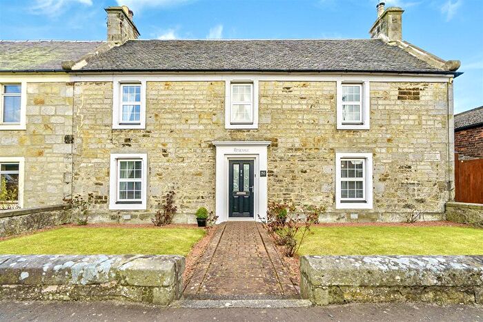 5 Bedroom End Of Terrace House For Sale In Kilbagie Street, Kincardine, FK10