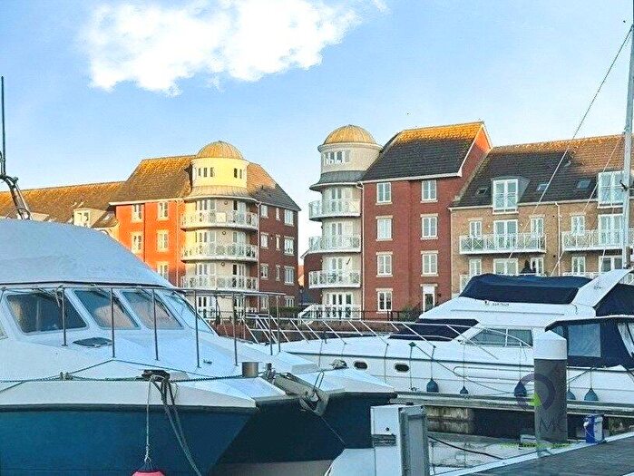 2 Bedroom Flat For Sale In Phoenix Drive, Eastbourne, East Sussex, BN23