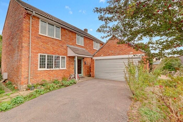 4 Bedroom Detached House For Sale In Silver Birch Drive, Lacey Green, Princes Risborough, Buckinghamshire, HP27