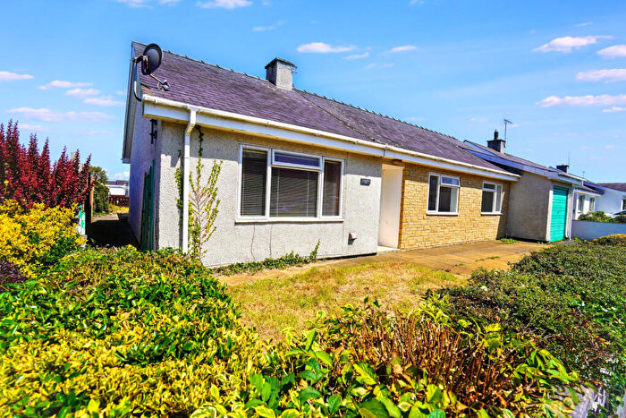 3 Bedroom Bungalow For Sale In Lleyn, Lon Ceredigion, Pwllheli, LL53