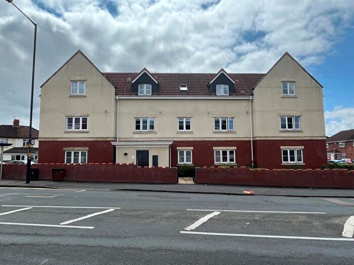 2 Bedroom Apartment To Rent In Speedwell Road, Bristol, BS15