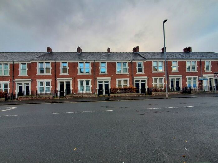2 Bedroom Flat To Rent In Saltwell Road, Gateshead, NE8