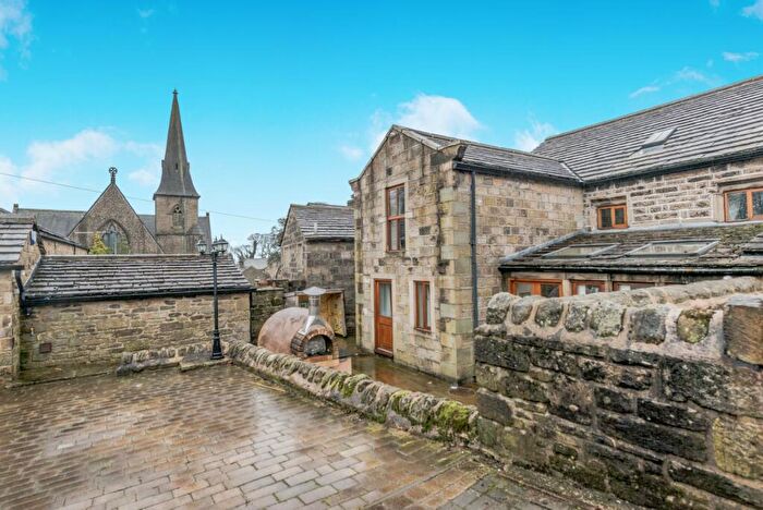 4 Bedroom House For Sale In Station Road, Cullingworth, Bradford, BD13