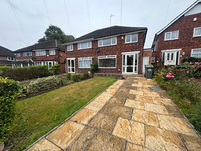 3 Bedroom Semi-Detached House To Rent In Ferndale Avenue, Great Barr, Birmingham, B43