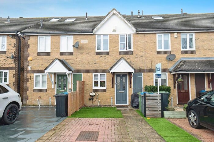 2 Bedroom Terraced House For Sale In Ellerton Road, Surbiton, KT6