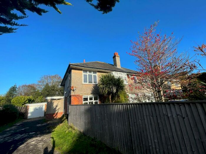 4 Bedroom Apartment To Rent In Beechwood Avenue, Bournemouth, BH5