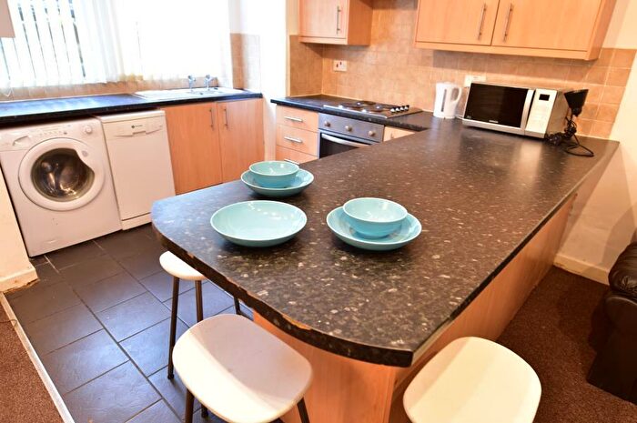 3 Bedroom Terraced House To Rent In Pearson Grove, Hyde Park Leeds, LS6