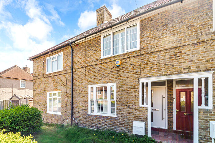 2 Bedroom Terraced House For Sale In Middleton Road, Morden, SM4