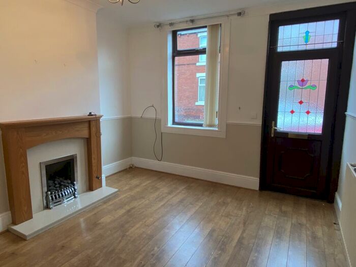 2 Bedroom Terraced House To Rent In Shadyside, Hexthorpe, DN4