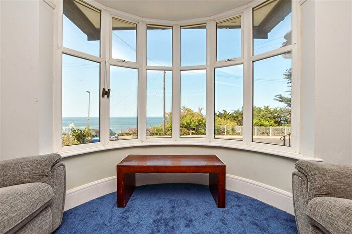 4 Bedroom Chalet For Sale In Western Esplanade, Herne Bay, Kent, CT6