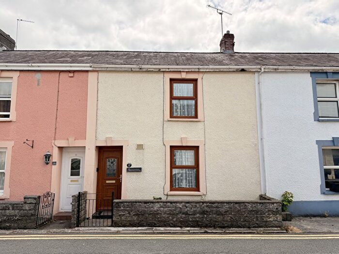 2 Bedroom Property For Sale In Queen Street, Llandovery, Carmarthenshire., SA20