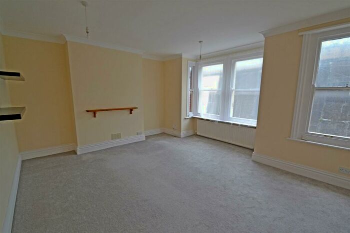 2 Bedroom Flat To Rent In Dyke Road Drive, Brighton, BN1