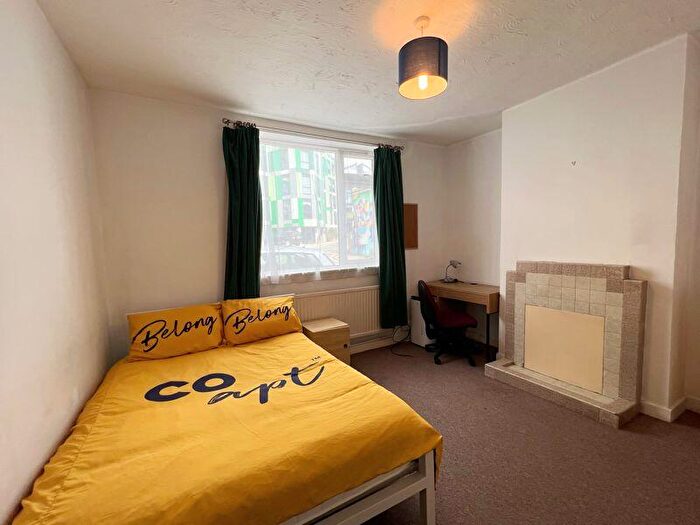 2 Bedroom House Of Multiple Occupation To Rent In Hollingdean Road, Brighton, BN2