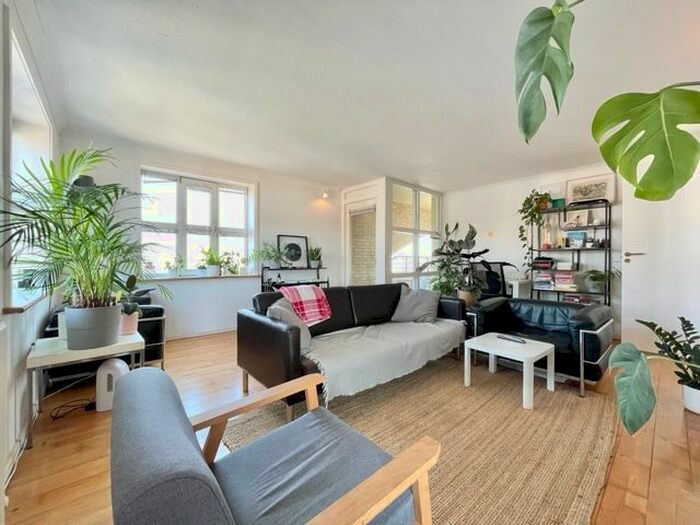 1 Bedroom Flat To Rent In King Frederick Ninth Tower, London, SE16