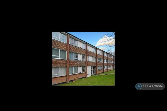 1 Bedroom Flat To Rent In Enderley House, London, SE19