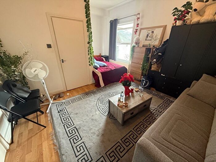 Studio To Rent In Fore Street, Edmonton, N18