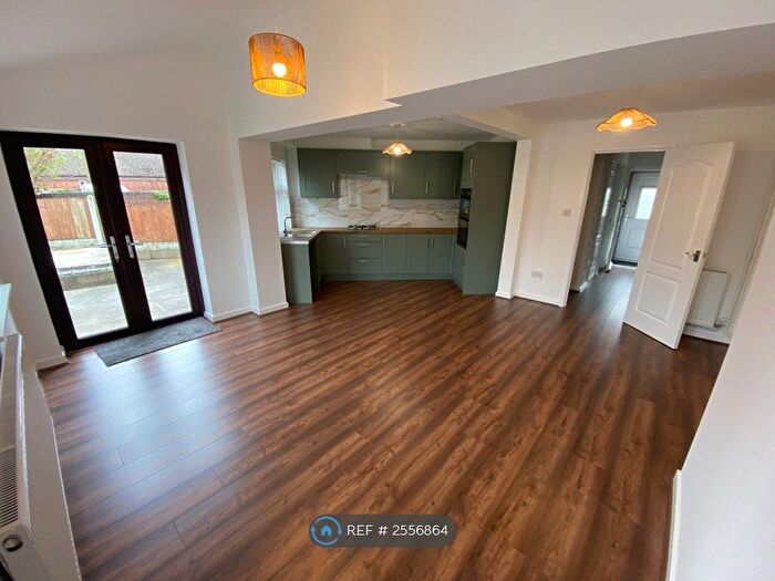 4 Bedroom Terraced House To Rent In Howard Walk, Stoke-On-Trent, ST3