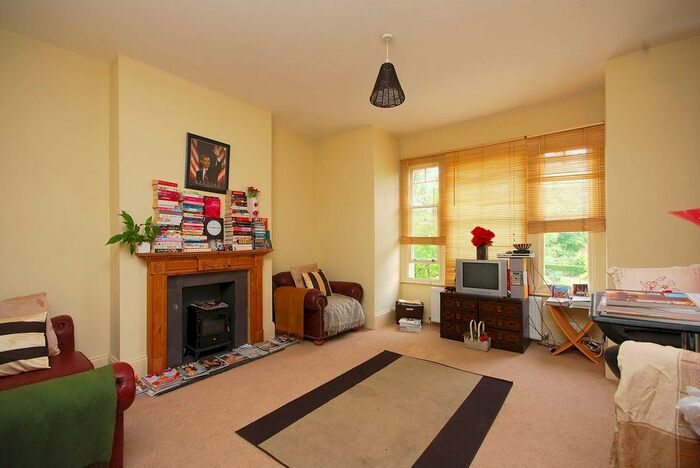 2 Bedroom Flat To Rent In Upper Tulse Hill, Tulse Hill, London, SW2