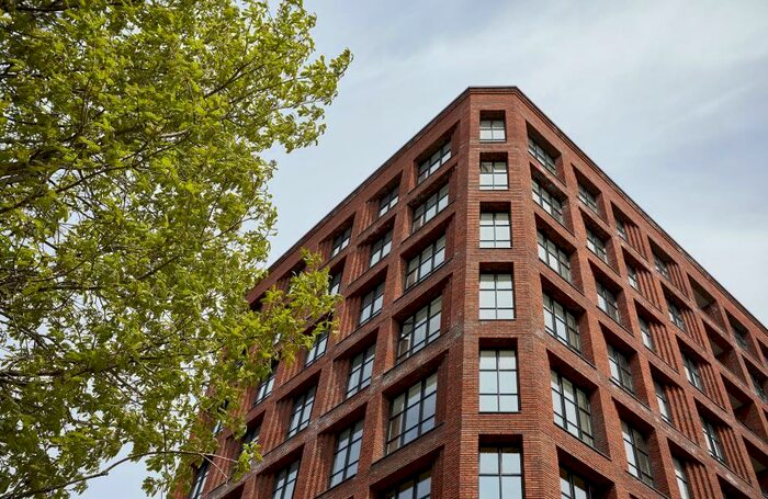 2 Bedroom Apartment To Rent In Apt . :: One Silk Street, M4