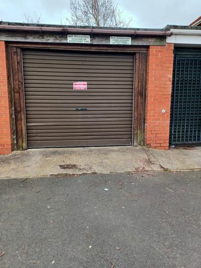Parking/garage To Rent In Brettanby Road, Gateshead, Tyne &amp; Wear, NE10