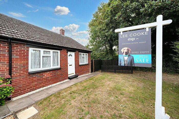 2 Bedroom Semi-detached Bungalow For Sale In Sunniside Avenue, Near Ironbridge, Coalbrookdale, TF8