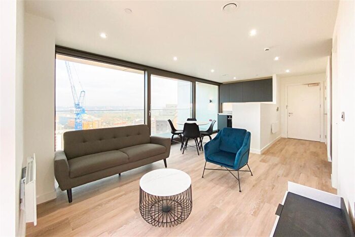 1 Bedroom Apartment To Rent In Oxygen Tower, M1