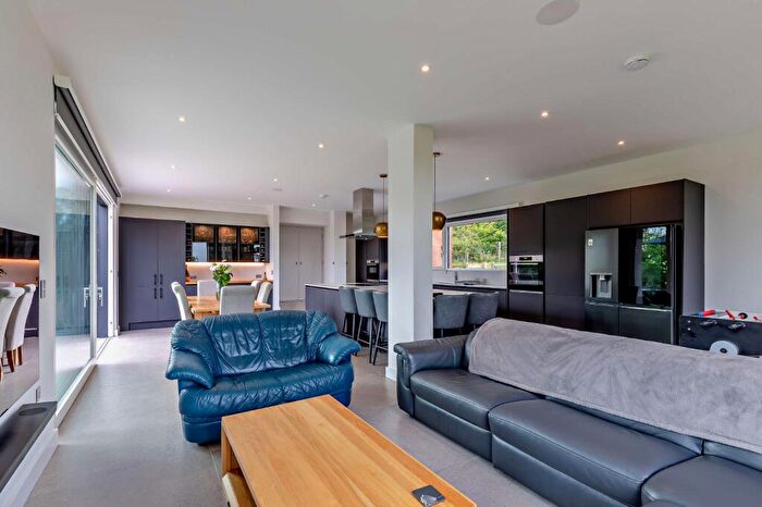 5 Bedroom Equestrian Facility For Sale In Manns Hill, Burghfield Common, Reading, Berkshire, RG7