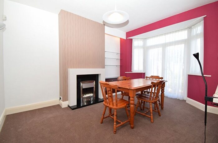 4 Bedroom Semi-detached House To Rent In Hill Road, Pinner, HA5