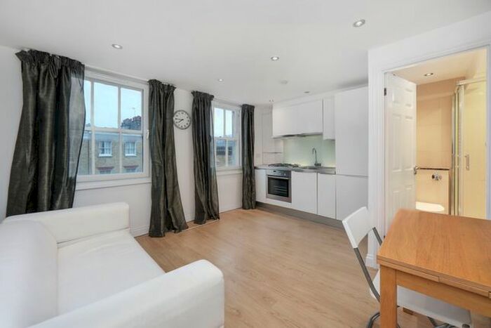 1 Bedroom Flat To Rent In Kings Cross Road, Bloomsbury, London, WC1X