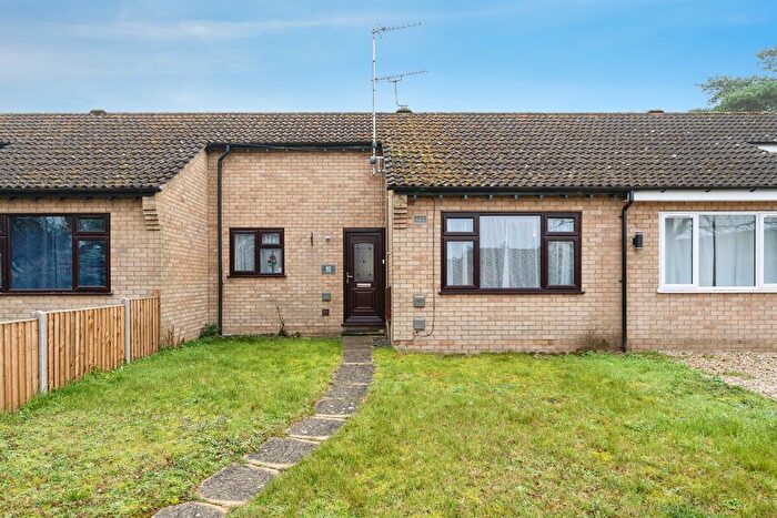 2 Bedroom Terraced Bungalow For Sale In Rowan Drive, Brandon, IP27