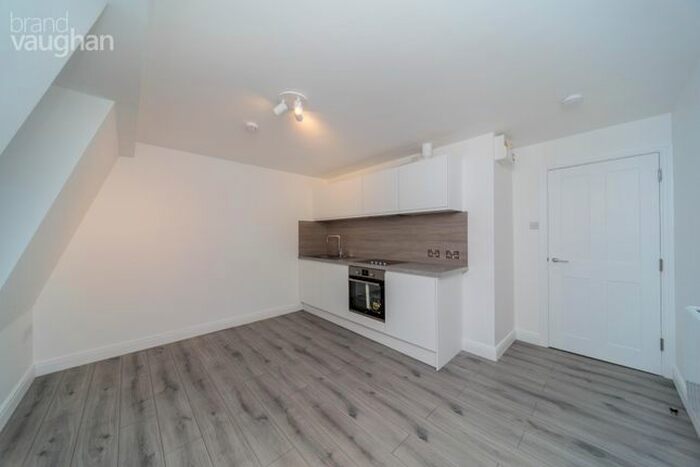 Studio To Rent In Buckingham Place, Brighton, BN1