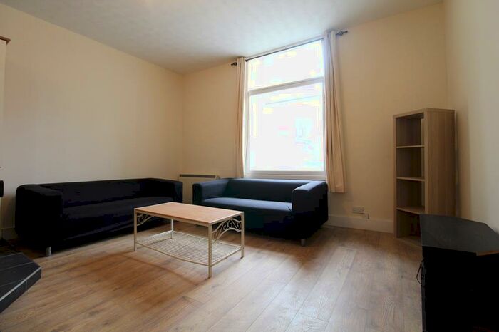 2 Bedroom Flat To Rent In Union Street, Flat, AB11