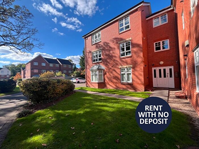 2 Bedroom Flat To Rent In Thorpe Court, Solihull, West Midlands, B91