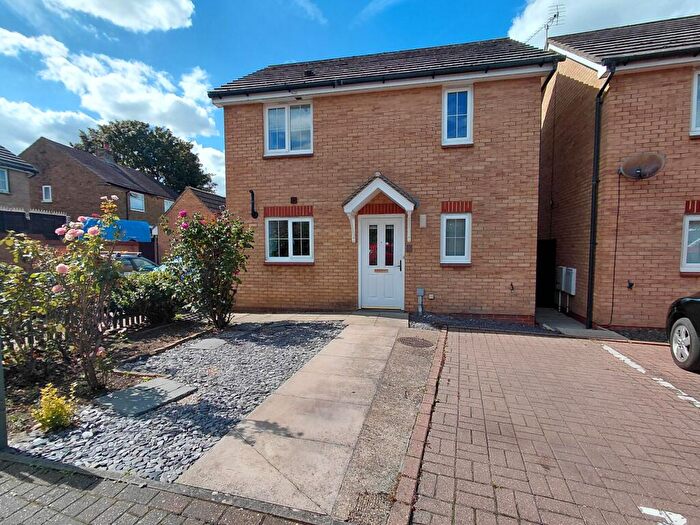 2 Bedroom Detached House To Rent In Hartley Mews, Gillingham, Kent, ME8