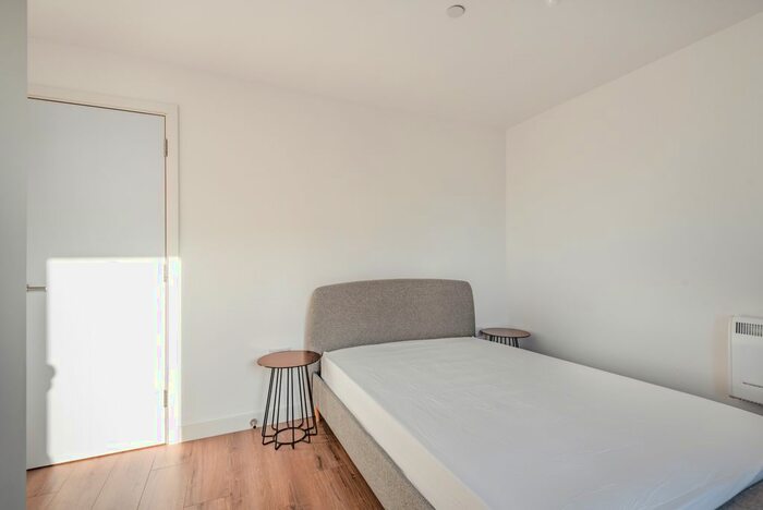 1 Bedroom Flat To Rent In The Lansdowne, Hagley Road, Birmingham, B16