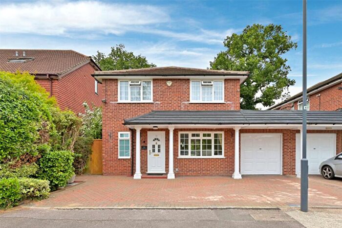 4 Bedroom Detached House To Rent In Birch Park, Harrow, HA3